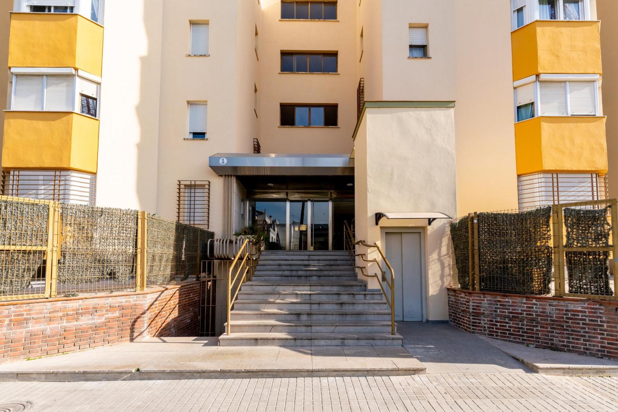 Diseno Y Comodidad En Bami Sevilla Eksteriør bilde