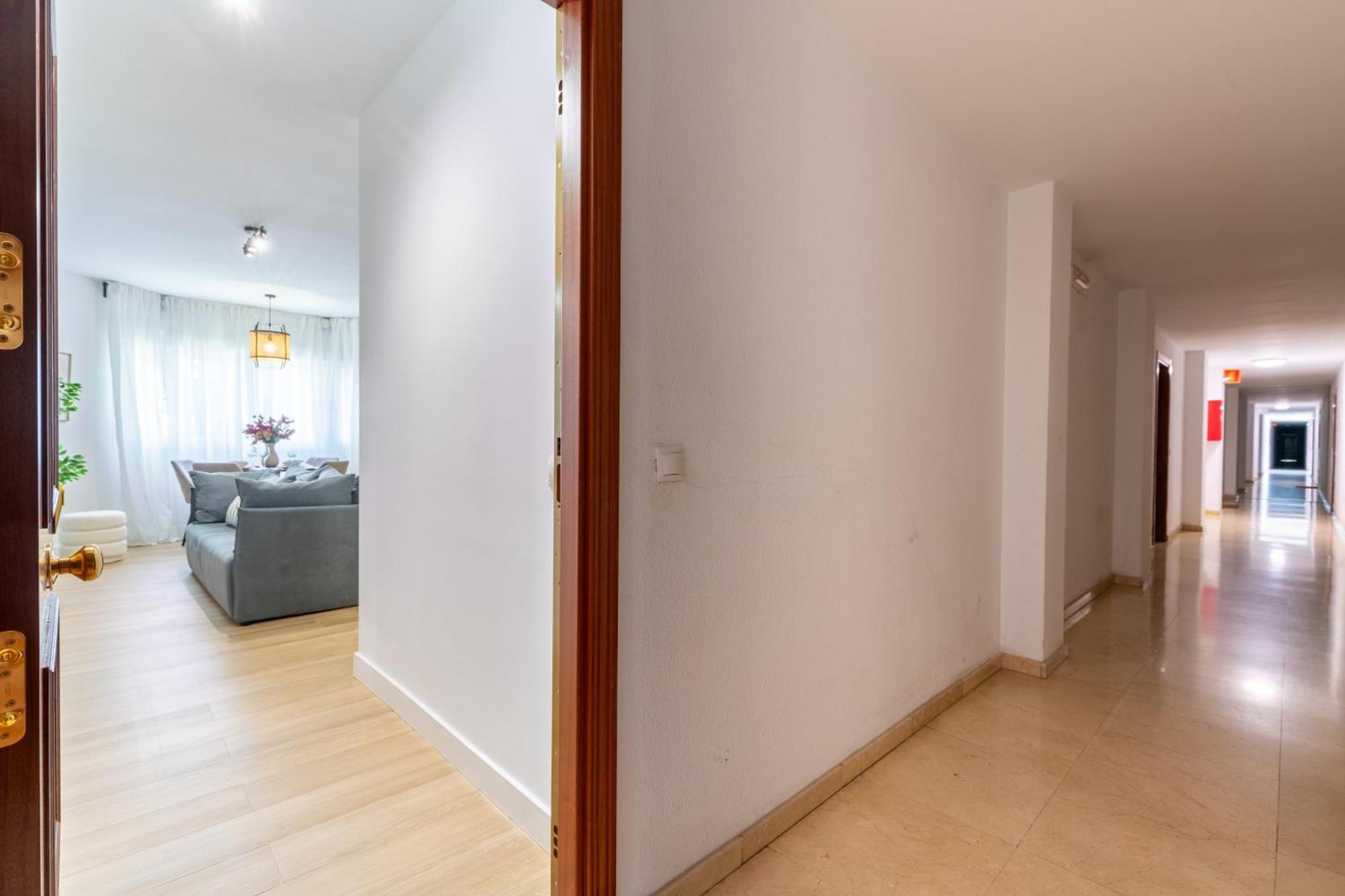 Diseno Y Comodidad En Bami Sevilla Eksteriør bilde