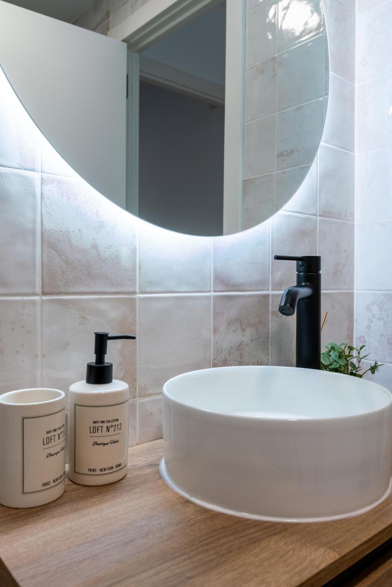 Diseno Y Comodidad En Bami Sevilla Eksteriør bilde